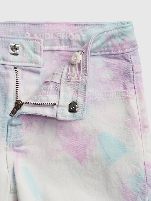 Image number 4 showing, Kids Midi Tie-Dye Denim Shorts with Stretch