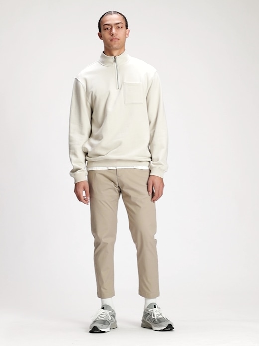 modern slim cropped khakis in gapflex