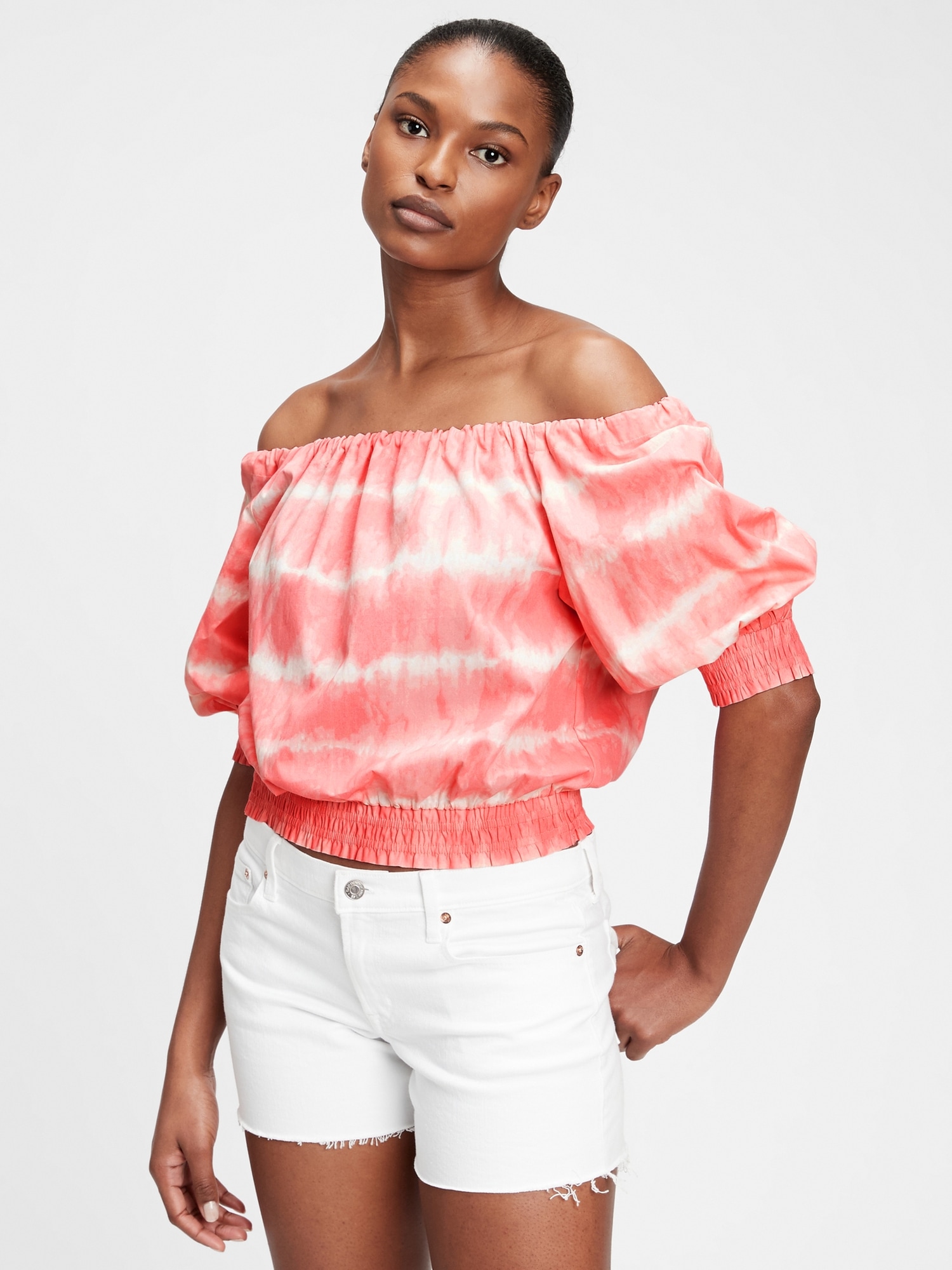 Scoopneck Cropped Top