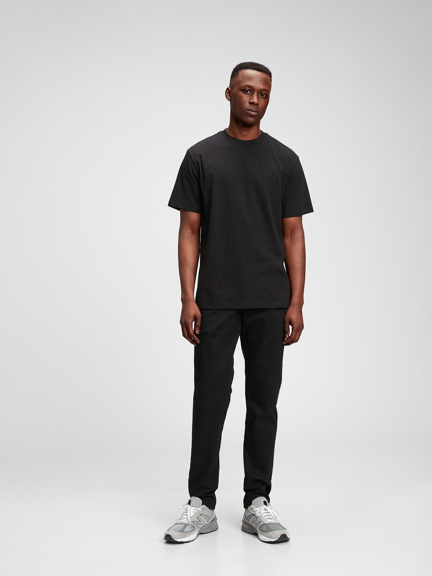 Gap Modern Khakis In Slim Fit With Flex In Black