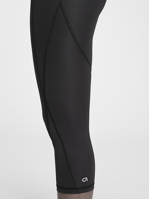 GAP, Pants & Jumpsuits, Gap Gfast Black High Rise Sculpt Compressed Capri  Leggings Size Small Yoga Pants