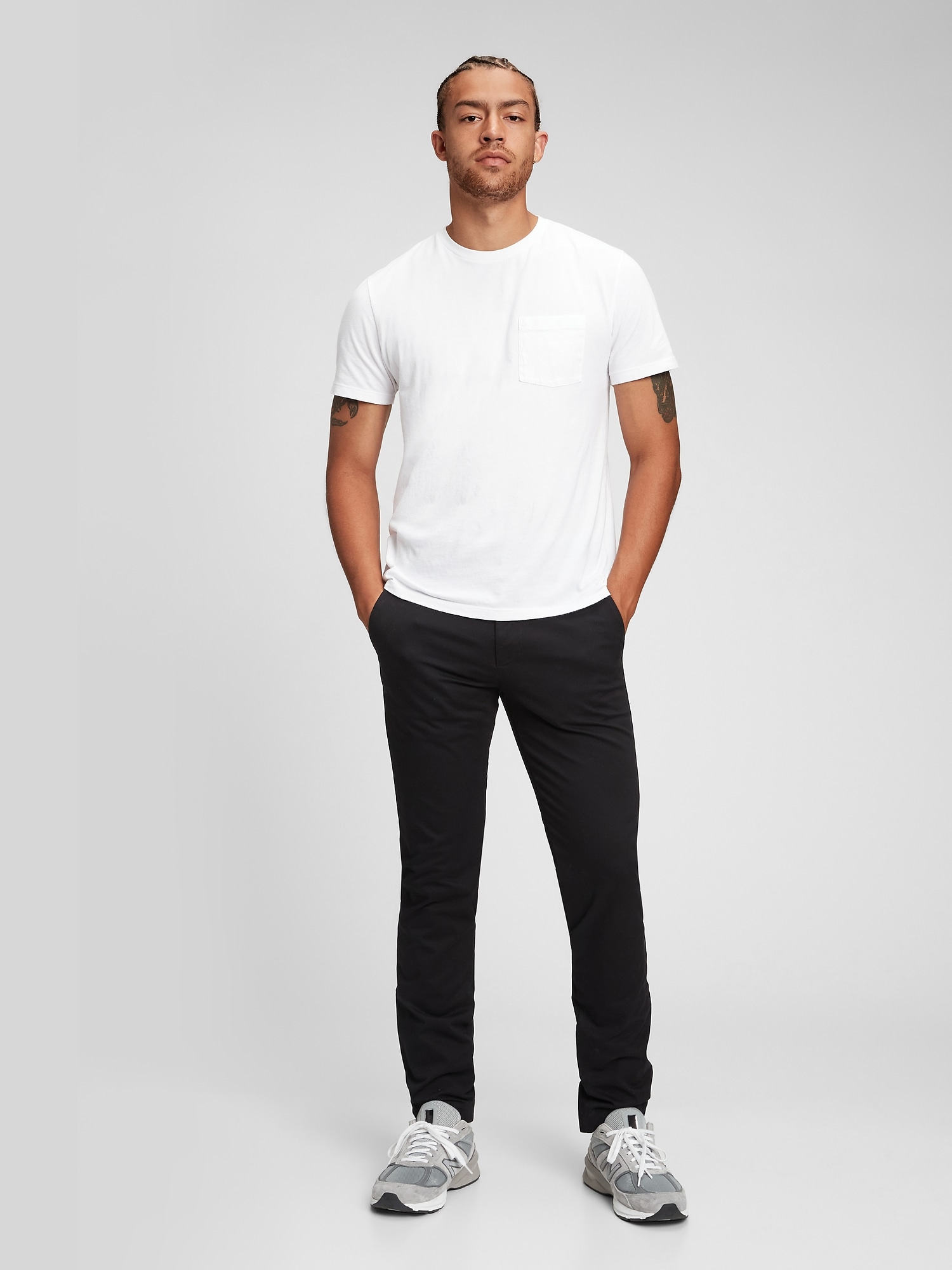 Gap Modern Khakis In Skinny Fit With Flex In Black