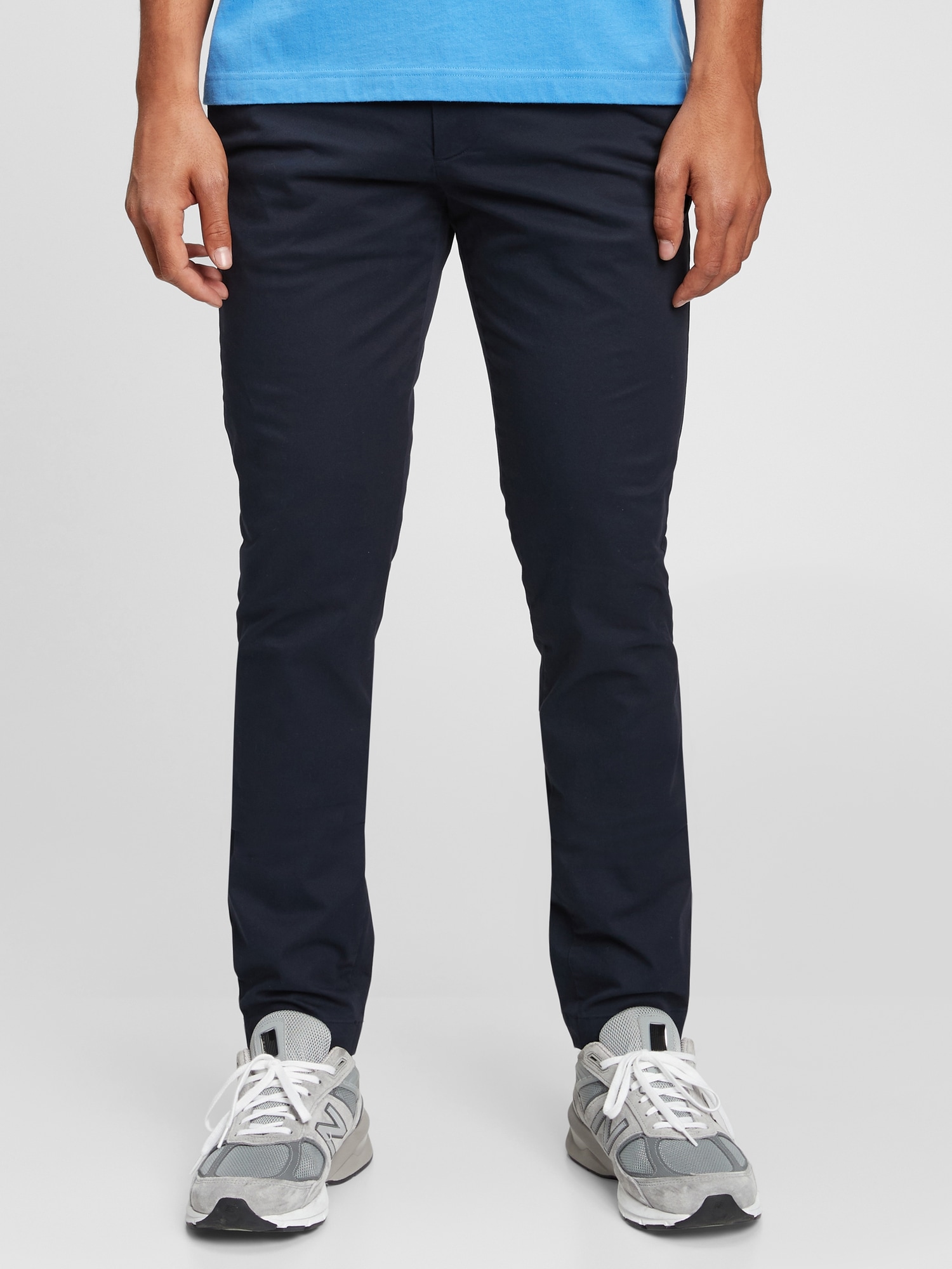 Modern Khakis In Skinny Fit With Flex In Classic Navy