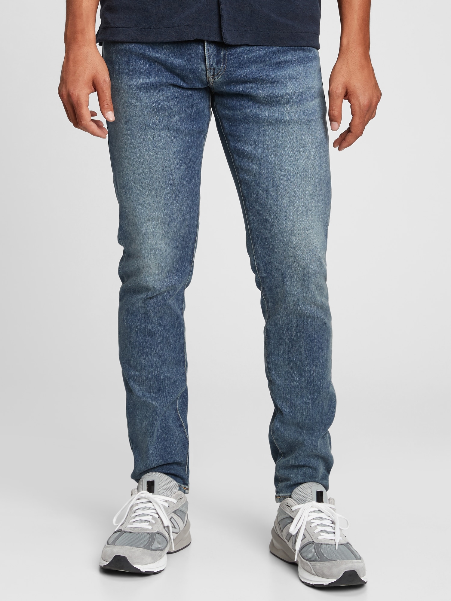 Shop Men DARKINDIGO Slim Taper GapFlex Jeans with Washwell - 34W/32L - 16  KWD in Kuwait