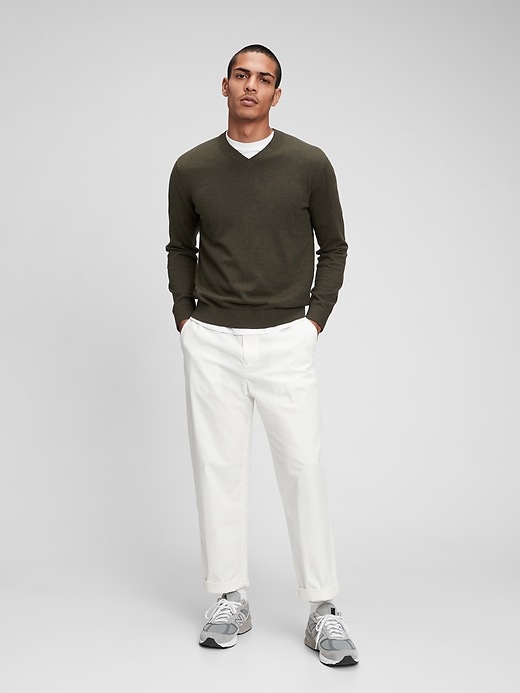 gap round neck sweaters