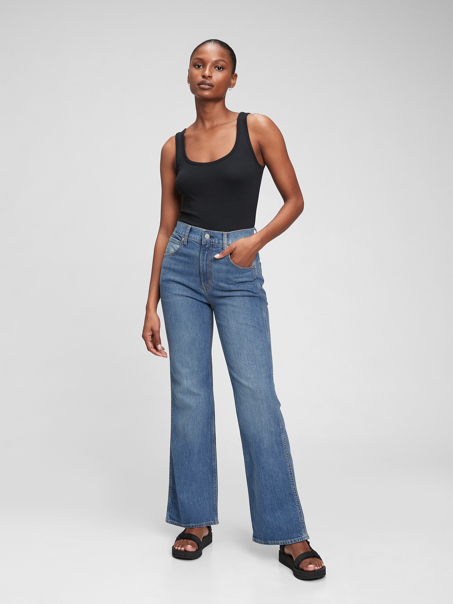 GAP High Rise Straight Washwell Jeans - Women's