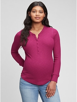 Gap maternity outlet t shirts