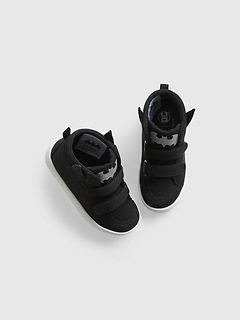 gap black shoes