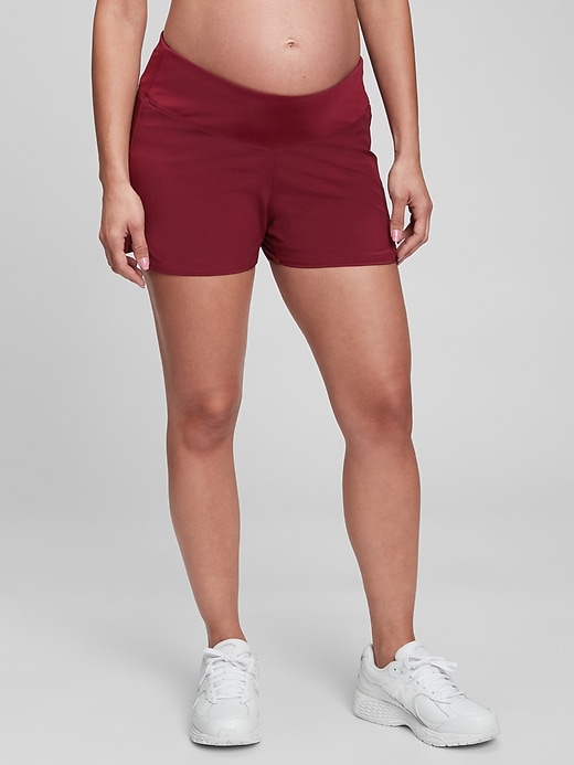 Image number 6 showing, Maternity GapFit Wide Waistband 3.5" Running Shorts