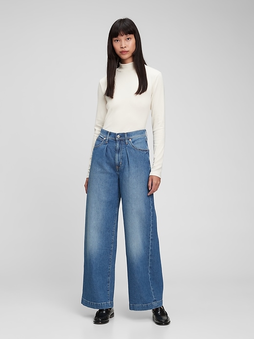 High Rise Pleated Wide-Leg Trouser with Washwell | Gap