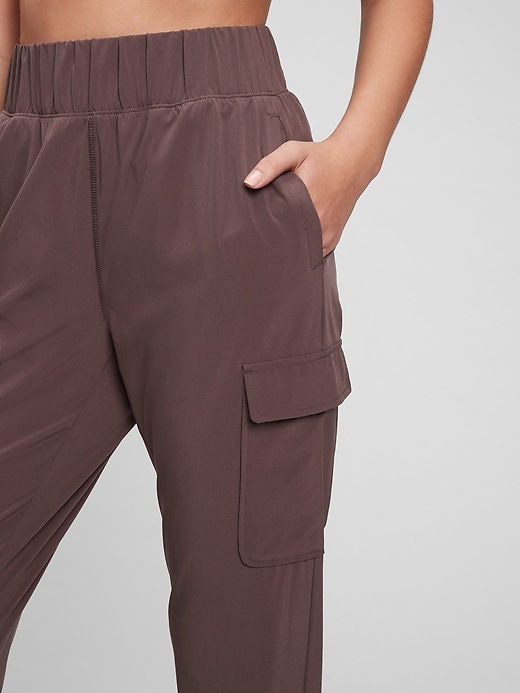 cargo joggers gap