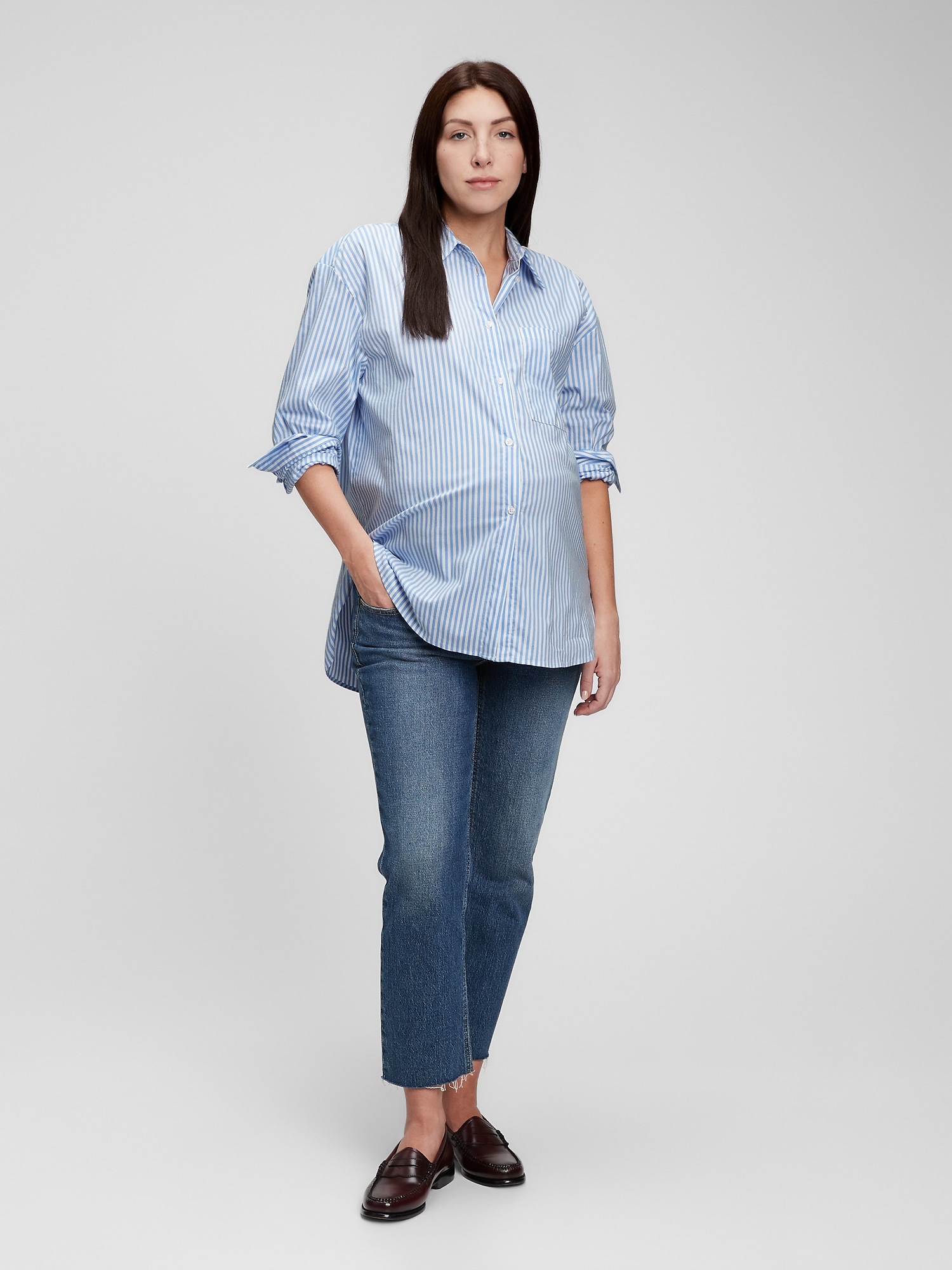 Cropped Button-Down Shirt in Blue, Red and Tan Chambray Color