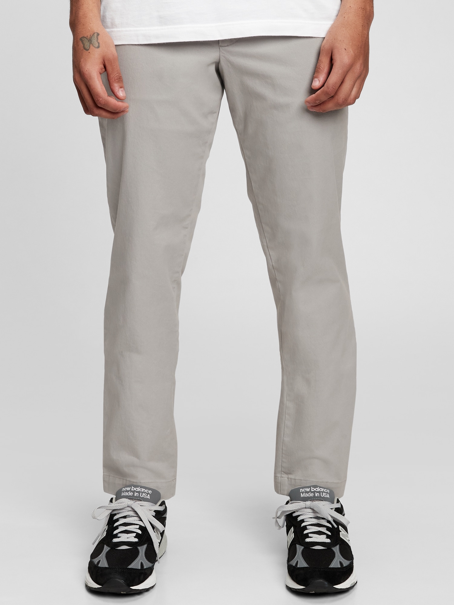 Gap Modern Khakis In Slim Fit With Flex In Clear Gray