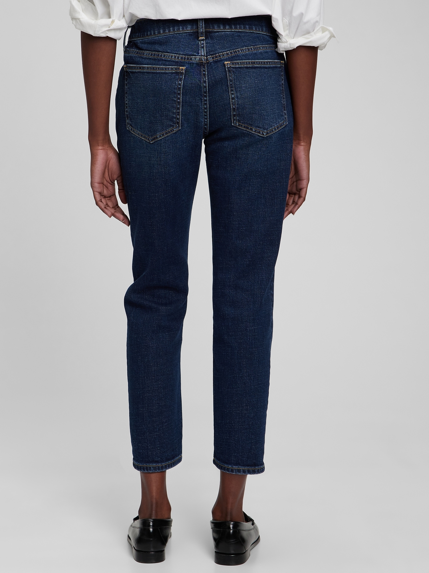 gap girlfriend mid rise jeans