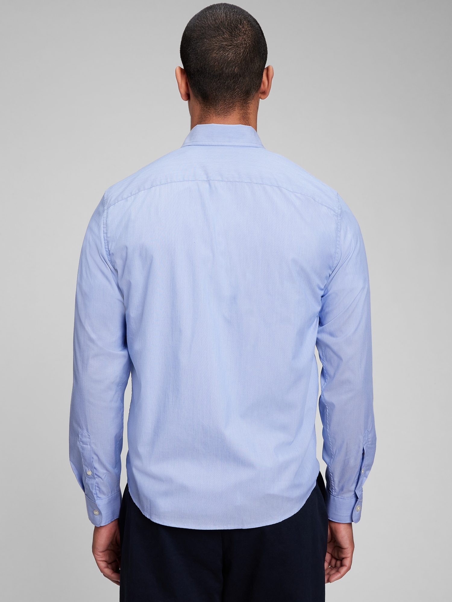 gap performance poplin shirt