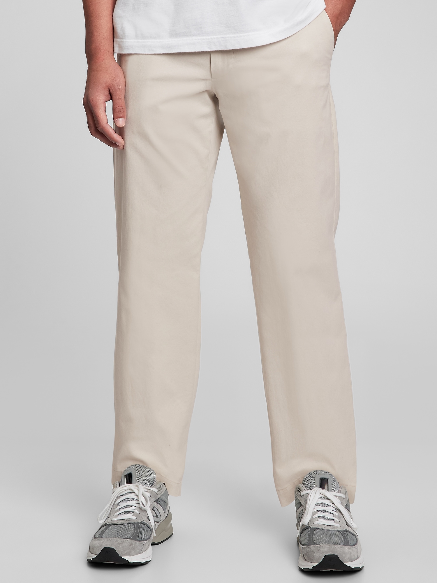 Gap Modern Khakis in Relaxed Fit with GapFlex green - 472761123