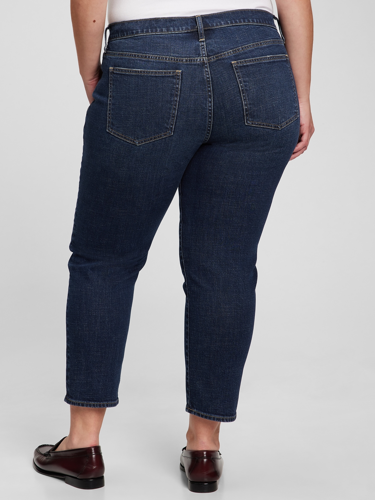 Mid Rise Girlfriend Jeans With Washwell | Gap