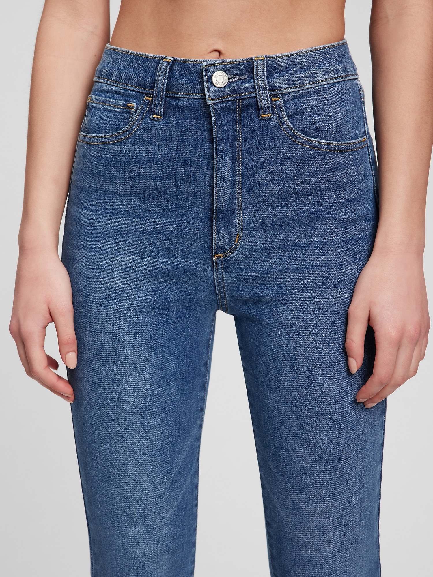 Gap High Rise Universal Jegging with Secret Smoothing Pockets