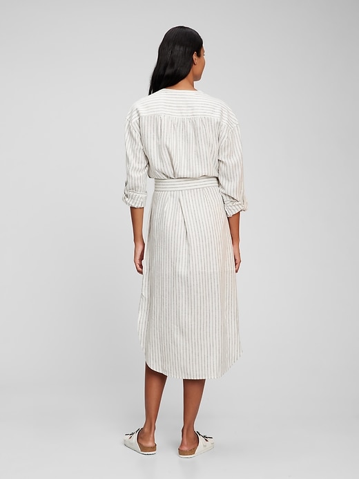 Image number 2 showing, Linen Blend Belted Shirtdress