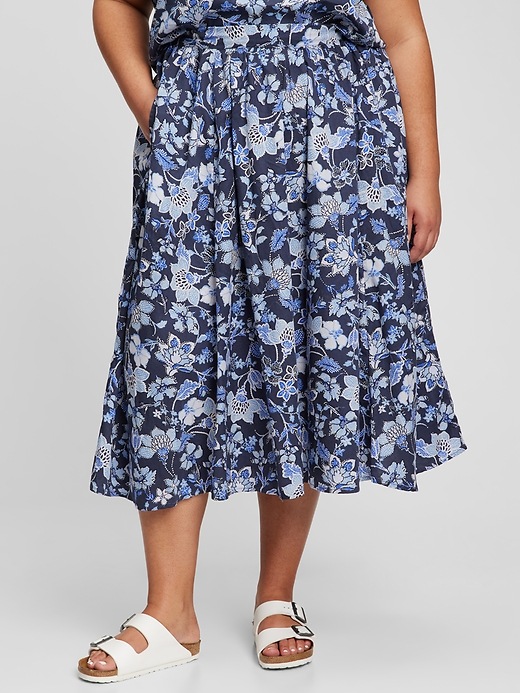 Image number 4 showing, Hi-Low Pull-On Midi Skirt