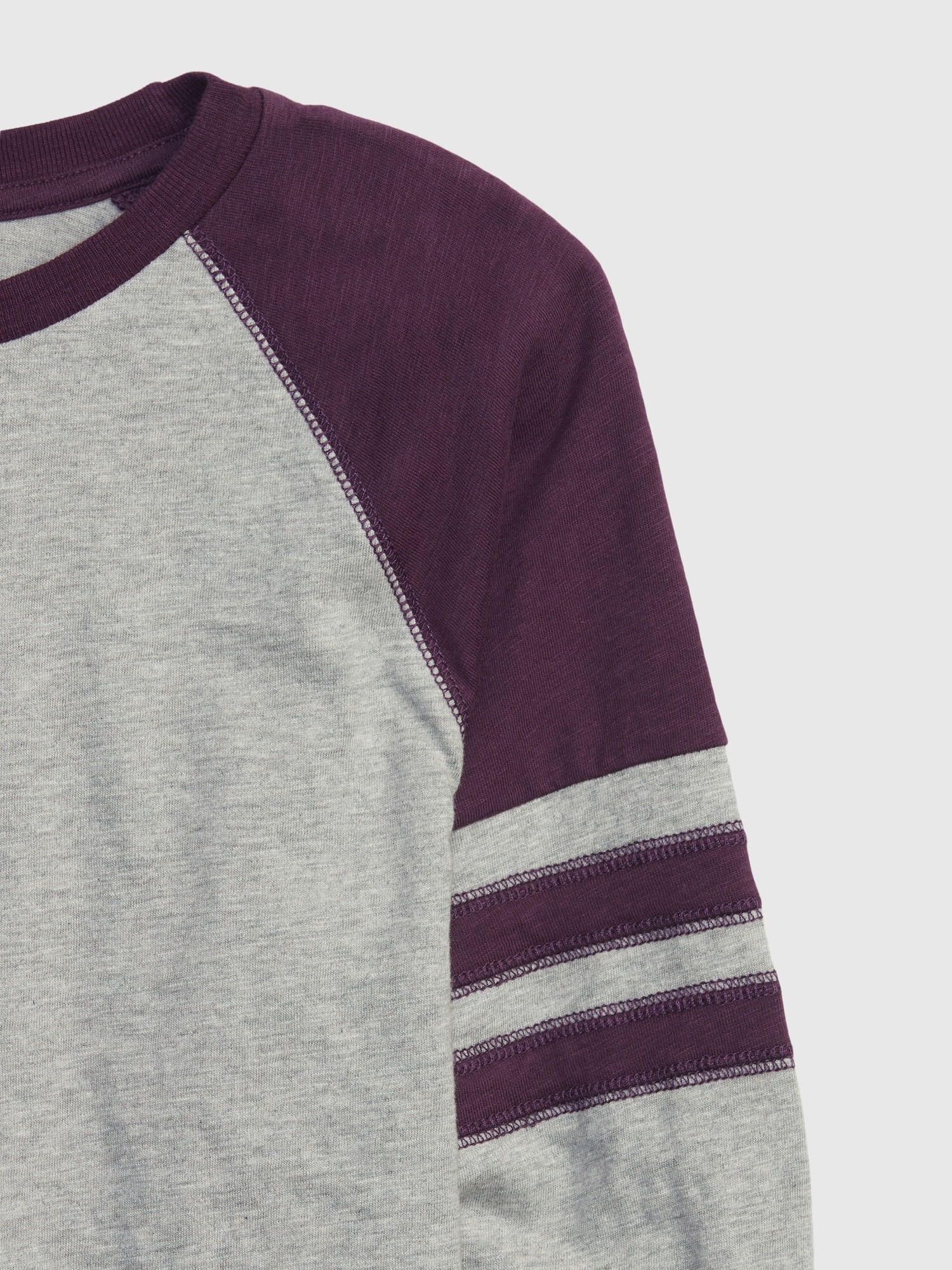 gap raglan tee