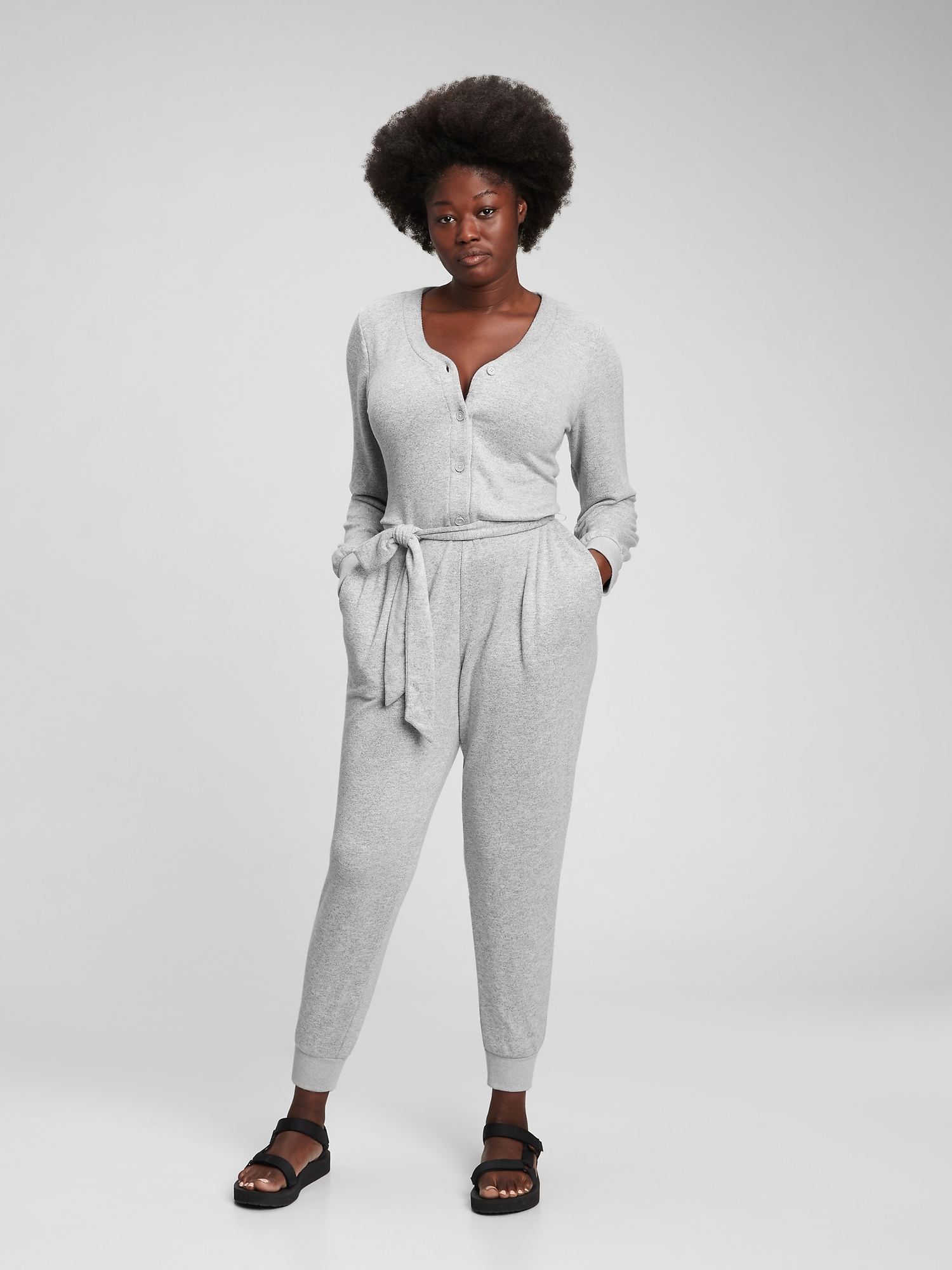 gap jump suits