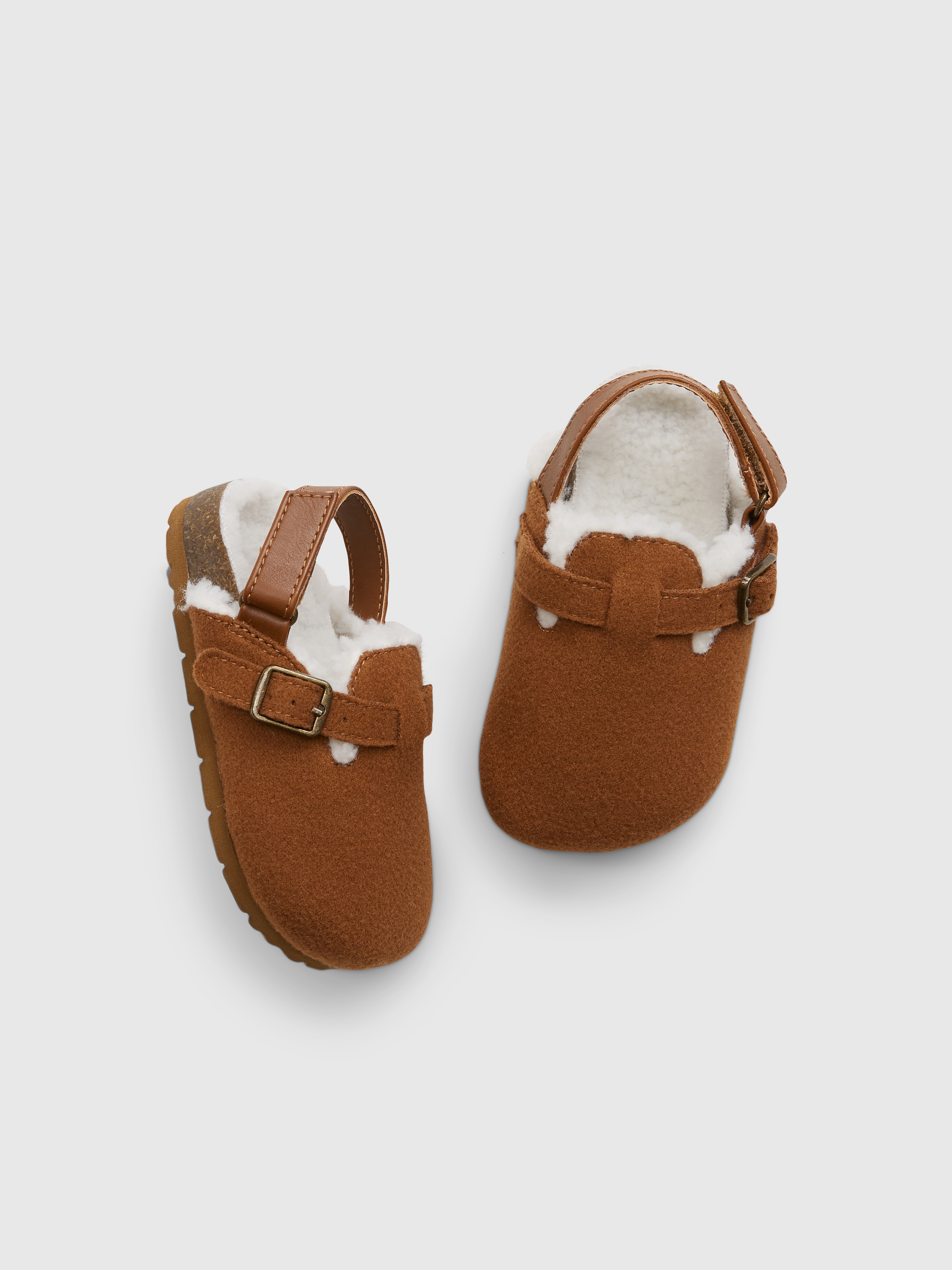 gap sherpa clogs