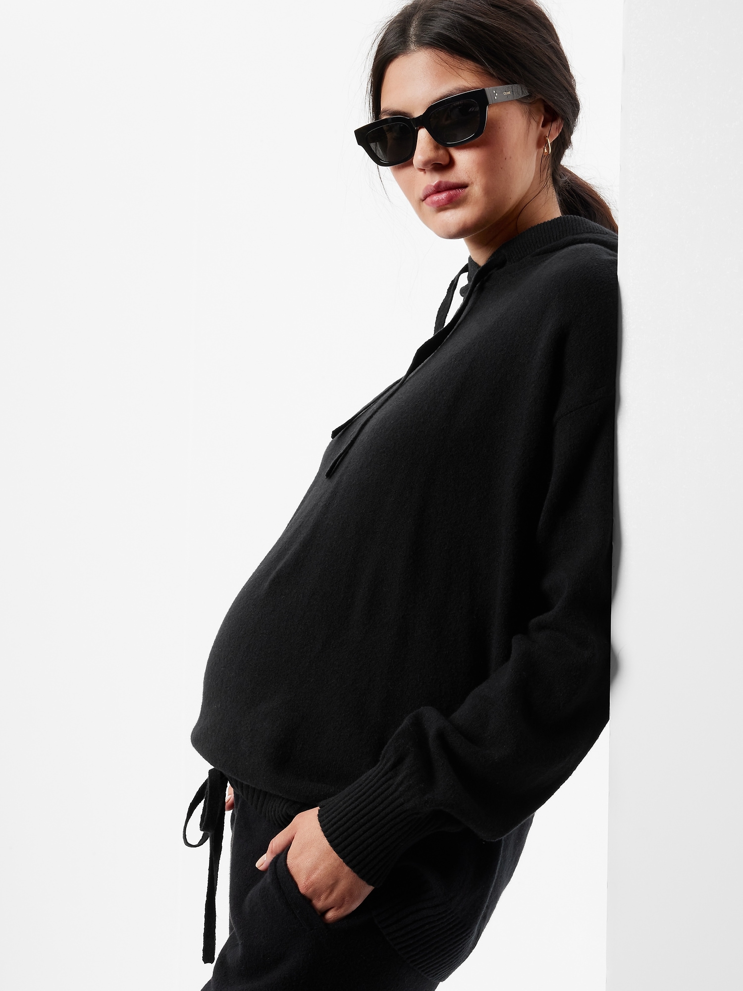 Gap deals maternity hoodie