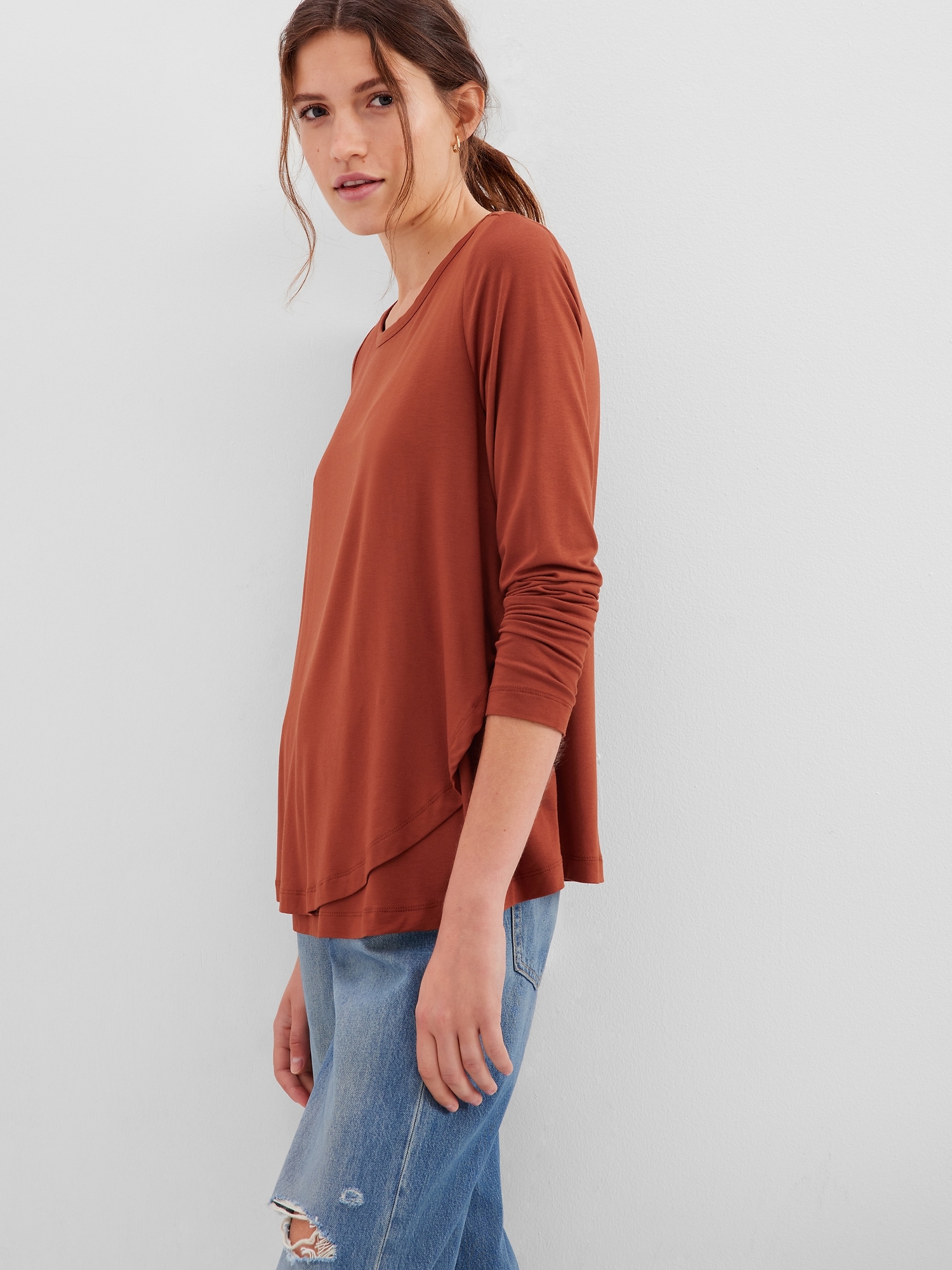 Gap deals nursing shirts