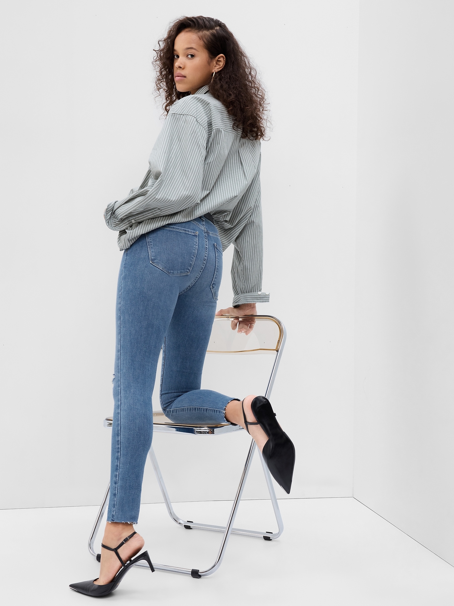 Buy Gap High Waisted Universal Legging Jeans from the Gap online shop