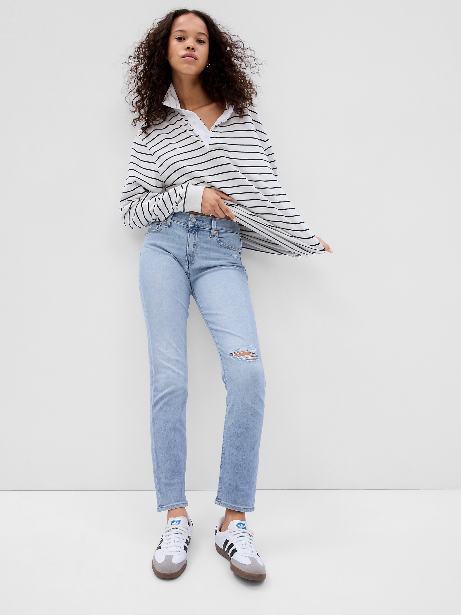 Gap Mid Rise Classic Straight Jeans blue - 794559002