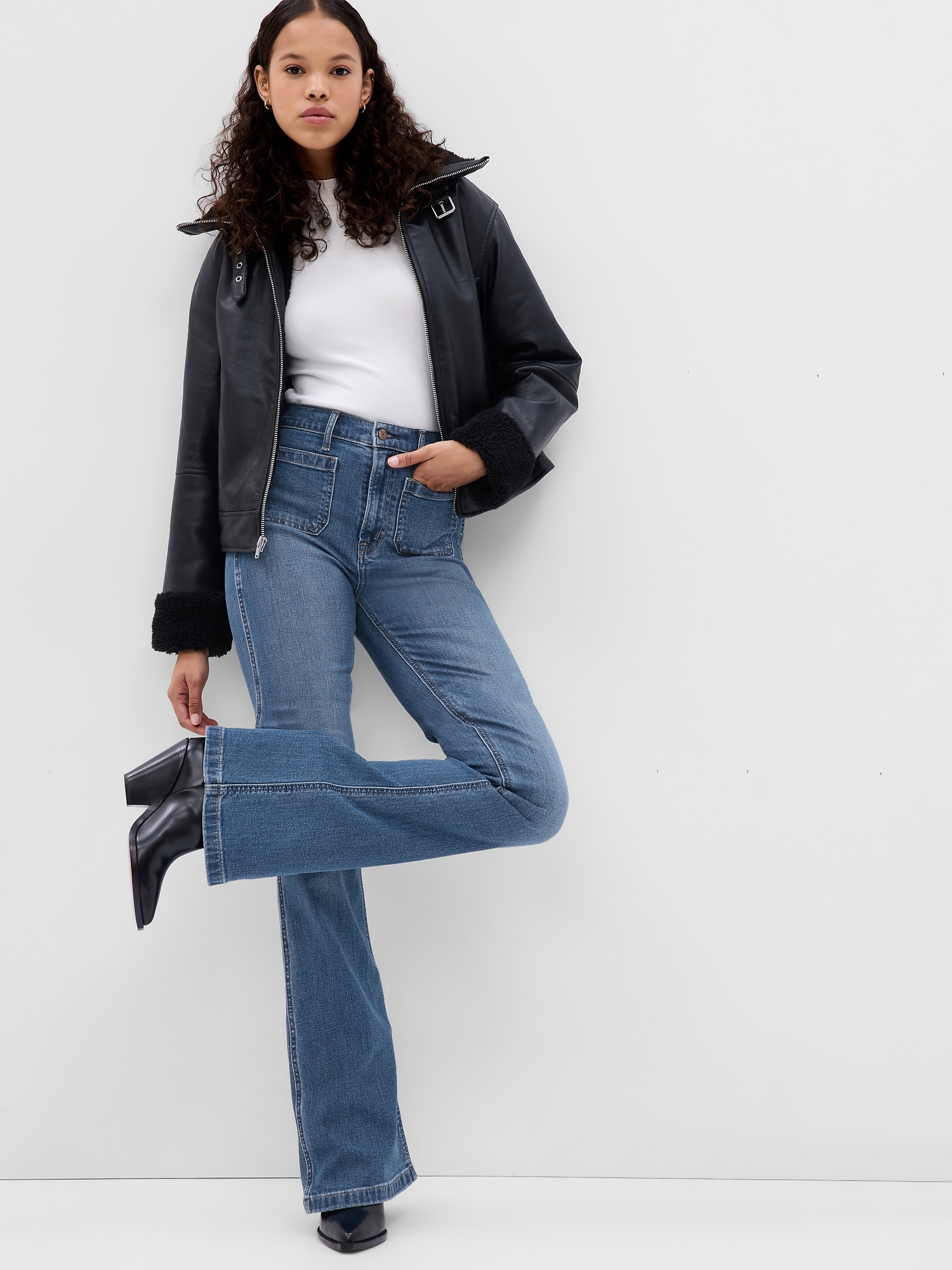 Skygge gå kolbe High Rise '70s Flare Jeans with Washwell | Gap