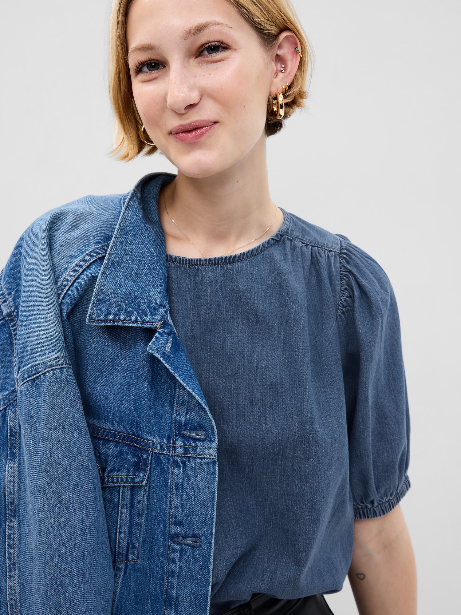 Zara denim top discount with puff sleeves