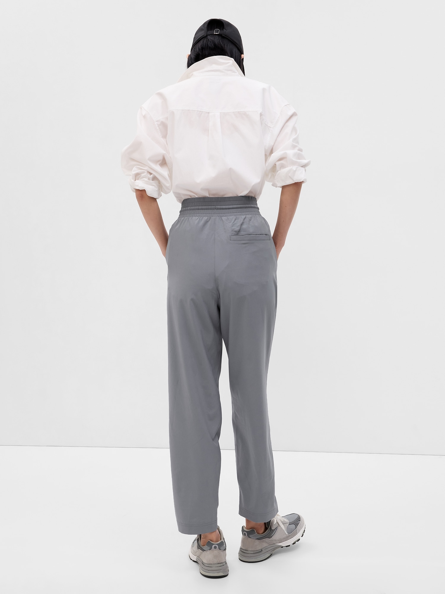 Buy GAP Women Grey Mid Rise Camo Print Trousers - NNNOW.com