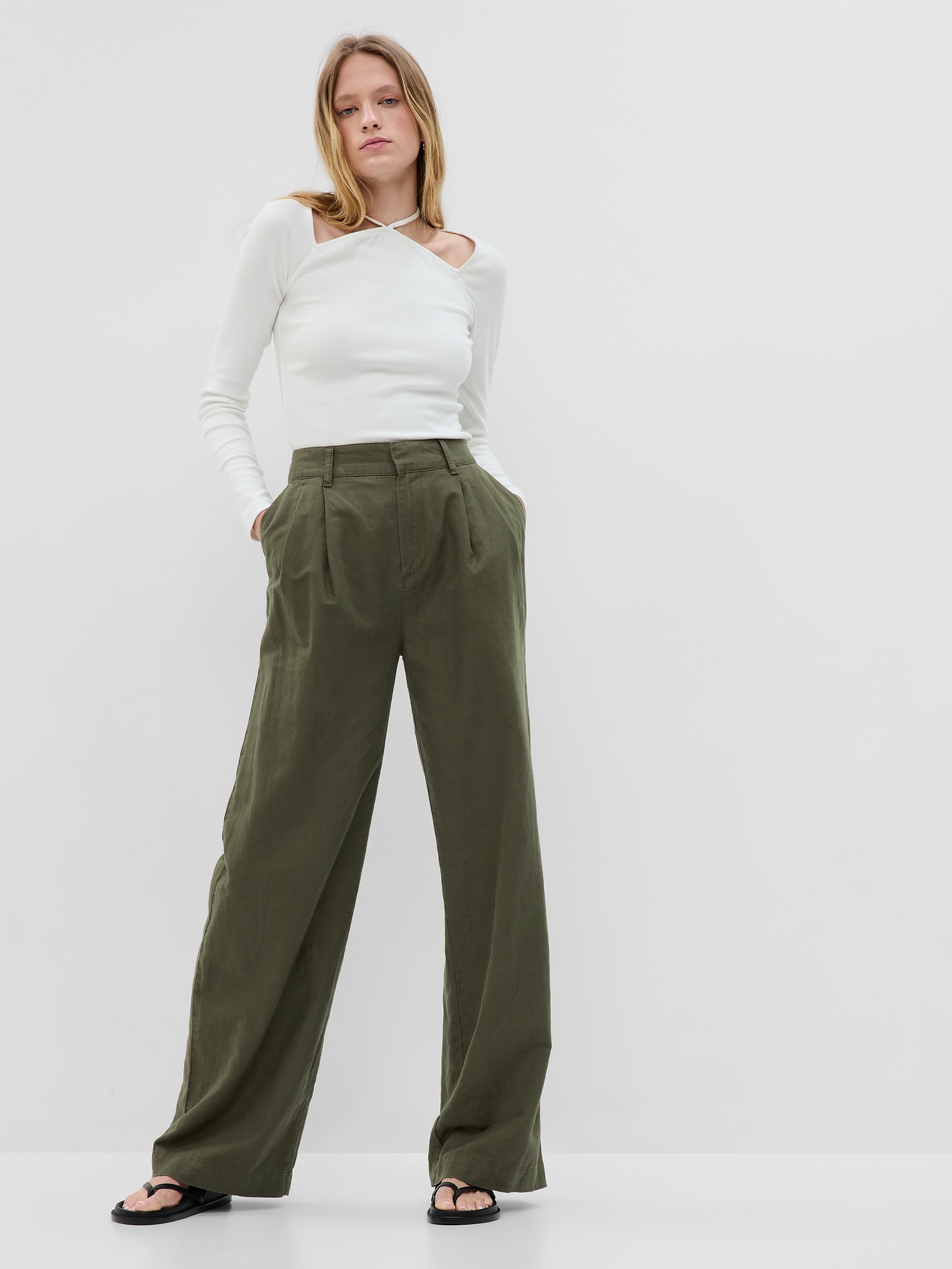 Buy Gap 90's Loose Chinos from the Gap online shop