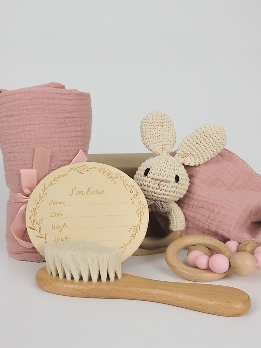 Image number 1 showing, Newborn Gift Set