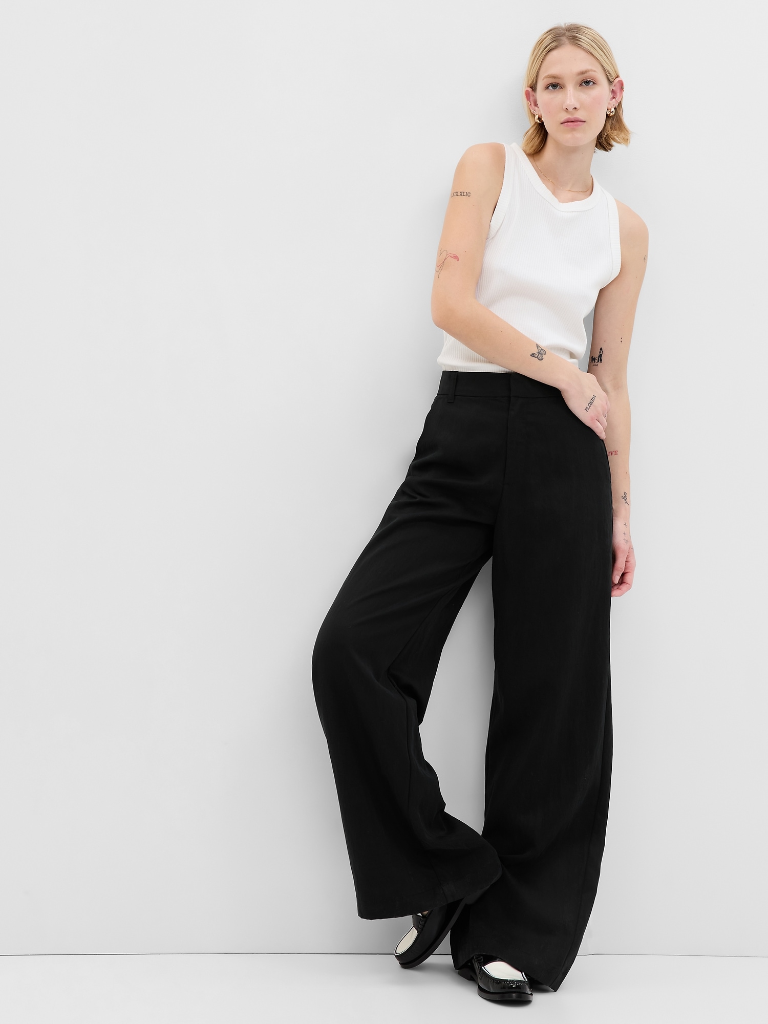 Buy Gap Wide-Leg Linen Trousers from the Gap online shop