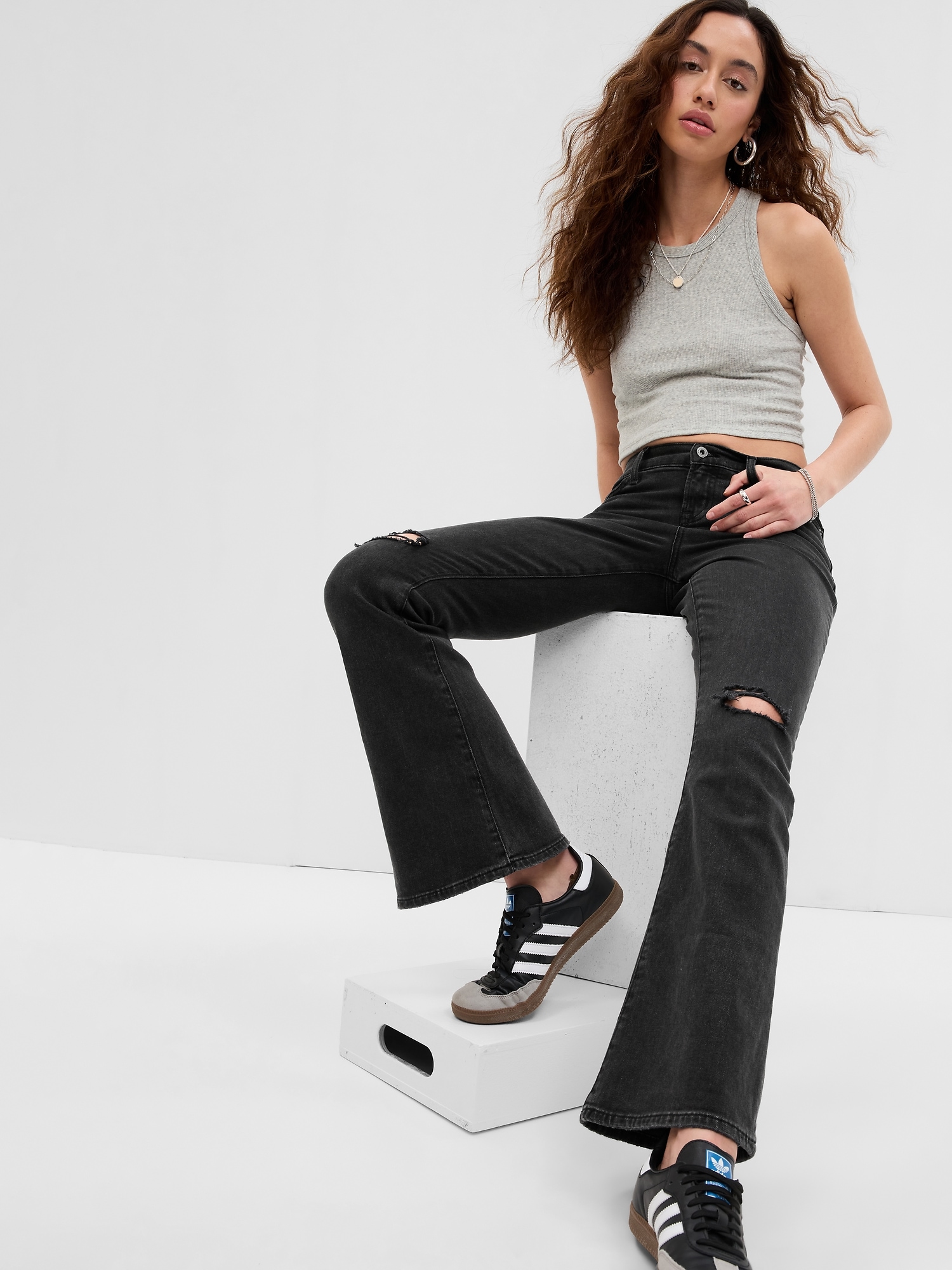 Gap - PROJECT GAP Low Rise Y2K Flare Jeans with Washwell black