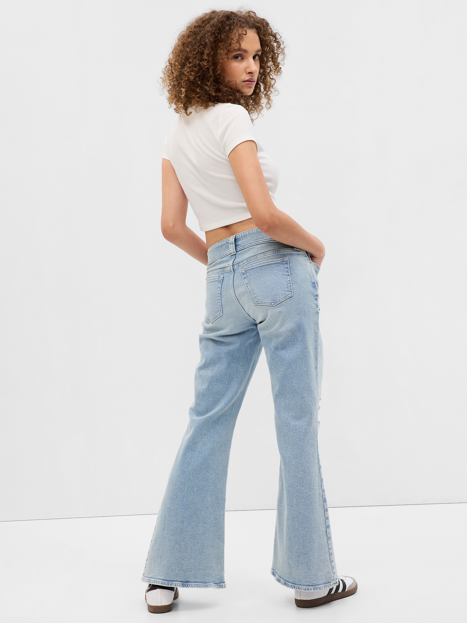 Vintage Wash Y2K Flare Jeans  Clothes, Fashion outfits, Jeans online store