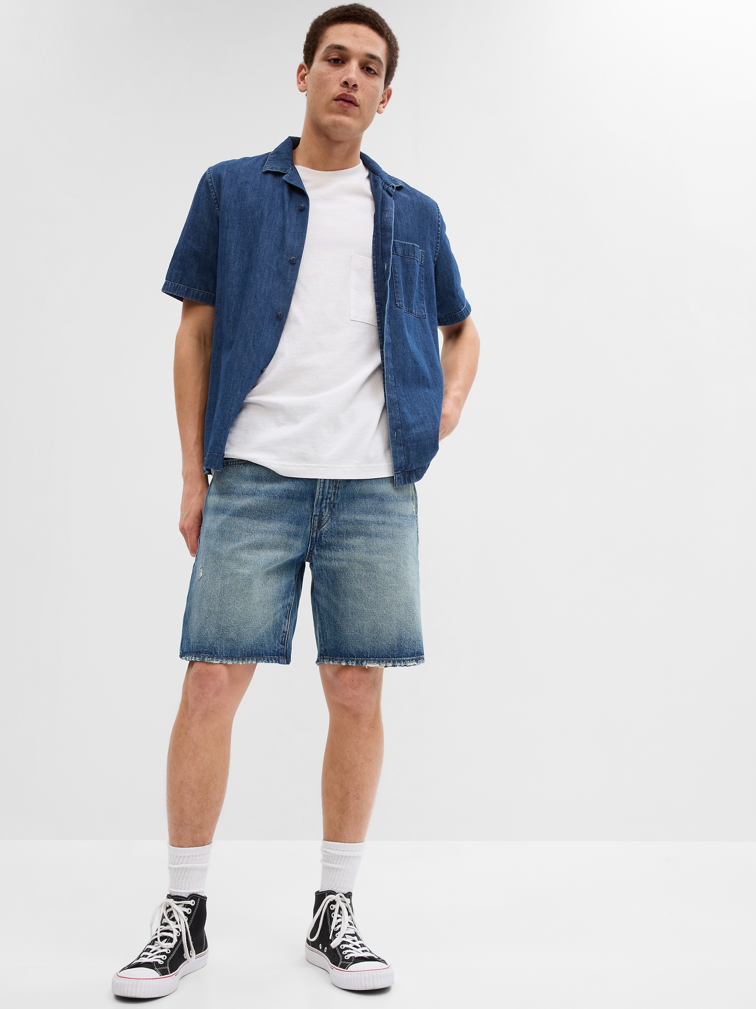 Men's 90s Loose Denim Shorts by Gap Medium Wash Size 38W
