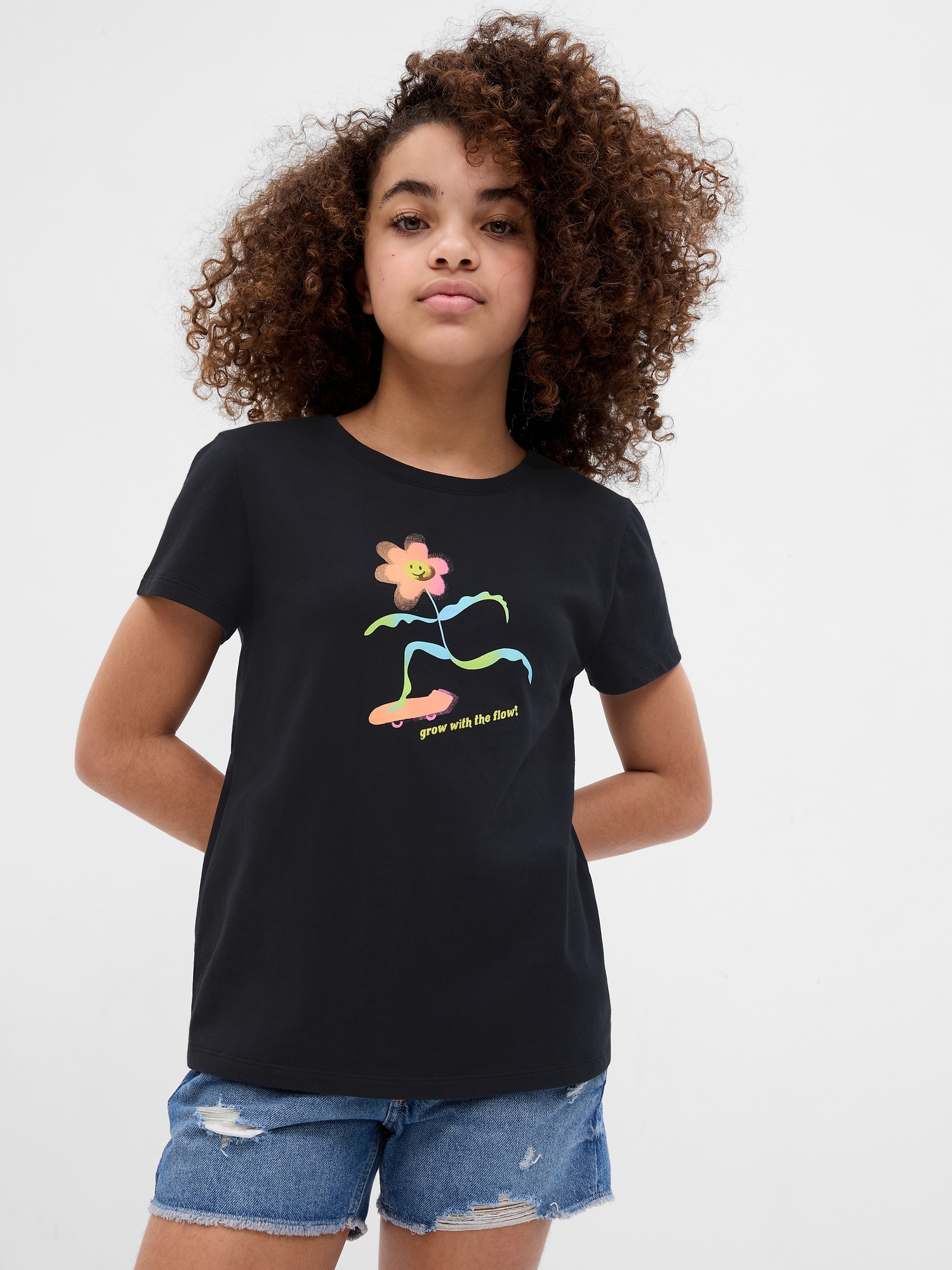 Gap Kids Organic Cotton Graphic T-Shirt black. 1