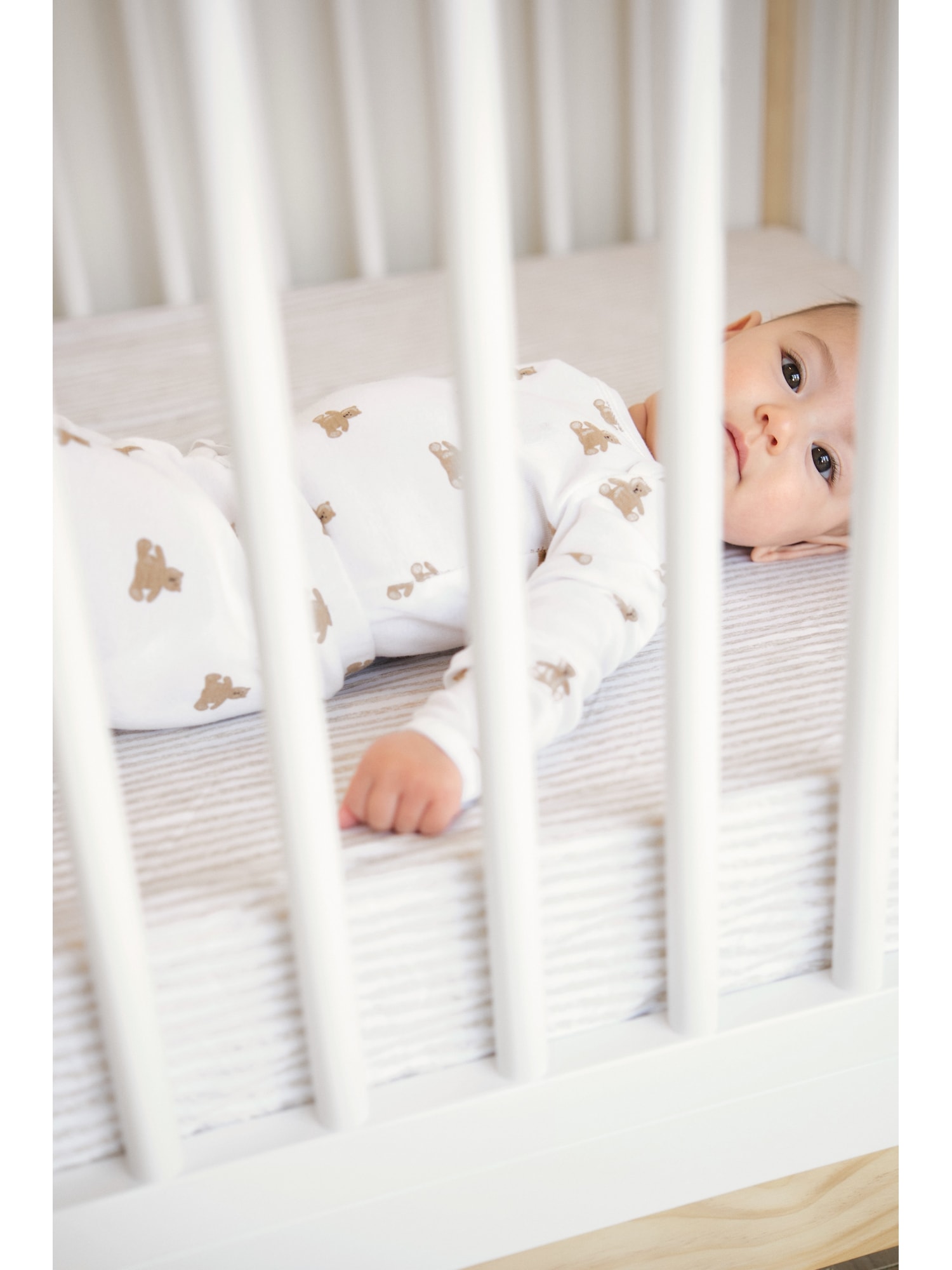 babyGap Charlie Crib with Brannan Bear Bedding Bundle