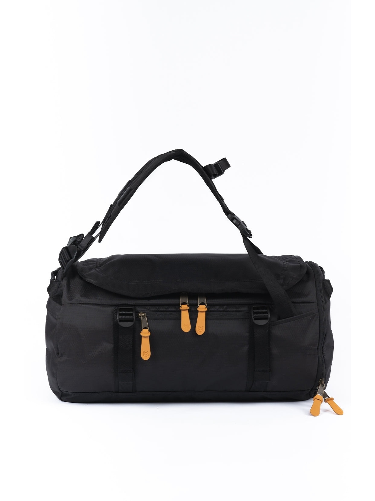 Gap XO Alden Weekender in Black black. 1