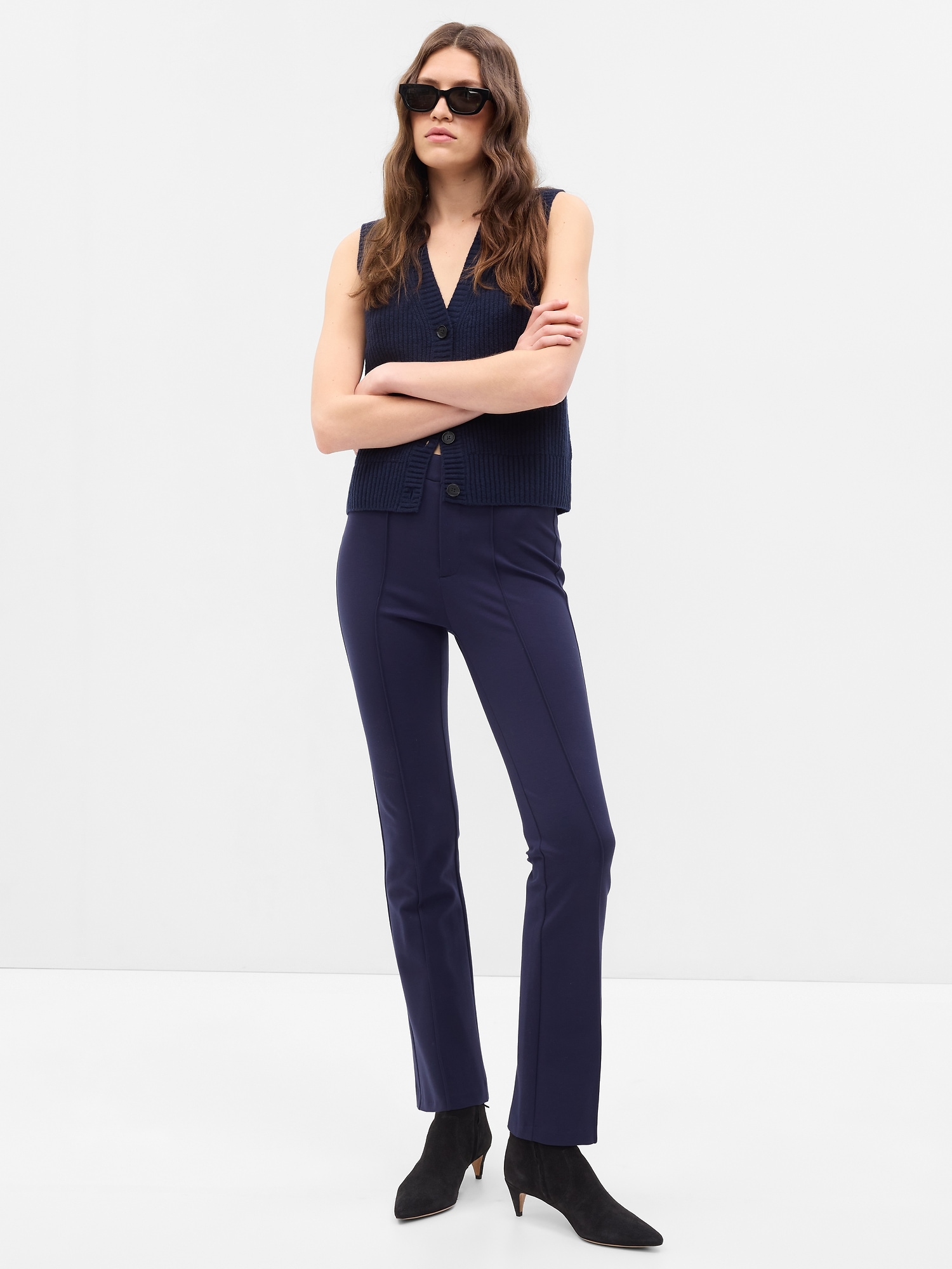Time and Tru Women's Mid Rise 25 Inseam with Side Zip Closure Kick Flare  Crop Pants 