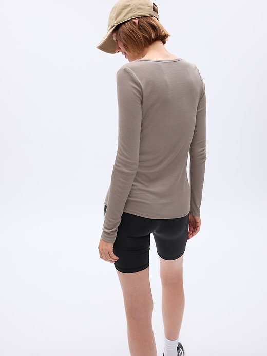 Image number 2 showing, GapFit Mini Rib V-Neck T-Shirt