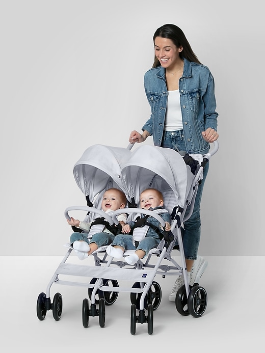 Image number 2 showing, babyGap Classic Double Stroller