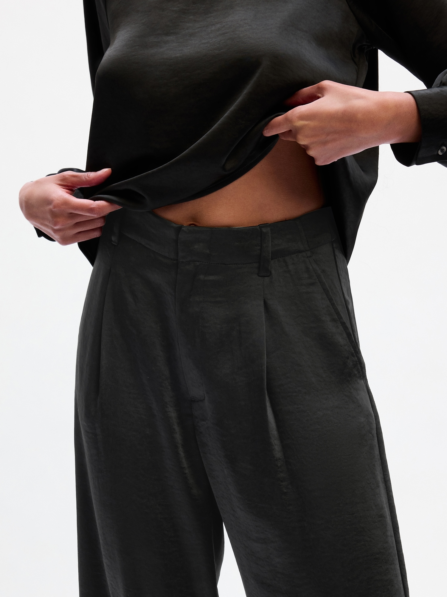 Women Solid Black Relaxed Flat-Front High-Rise Waist Trousers - Berrylush