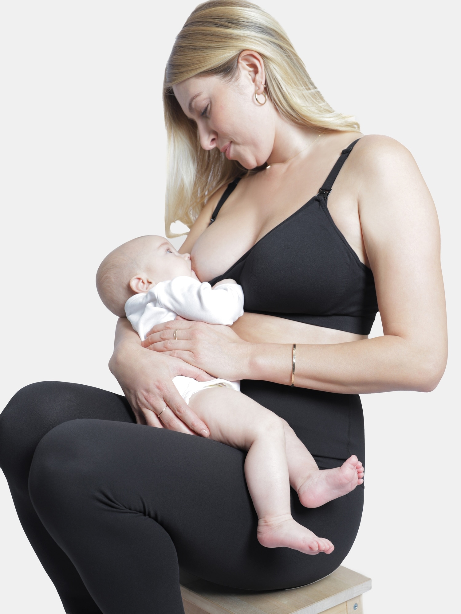 Motherhood brand. Maternity womens cooling seamless nursing bra. Size small.
