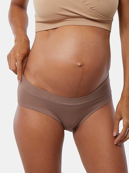 Image number 2 showing, Ingrid and Isabel Maternity Cooling Seamless Underwear 3 Pack