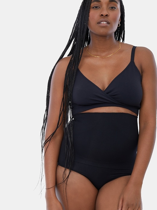 Image number 2 showing, Ingrid and Isabel Postpartum Cooling Underwear with Compression